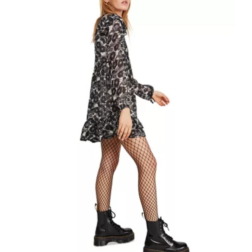 SALE! FREE PEOPLE THESE DREAMS MINI DRESS.